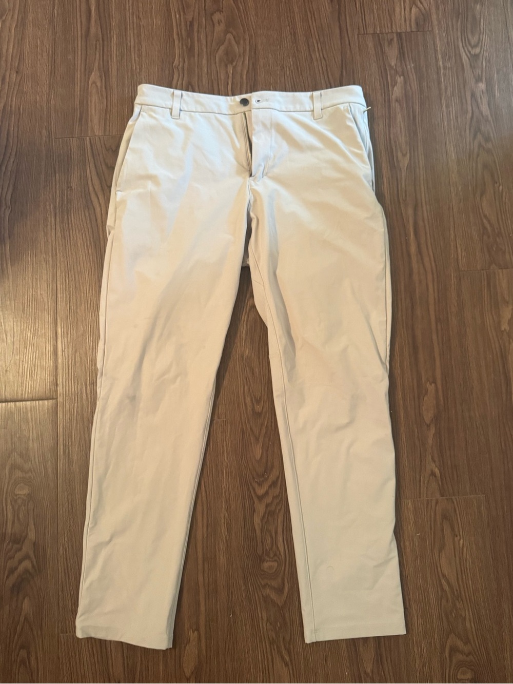 Lululemon men’s ABC pants - Light Beige